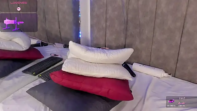 Snapshot of luna78hard chatting on February 20, 2026, 6:19 am luna78hard online show from February 20, 2026, 6:19 am