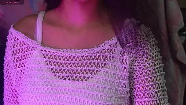 NidhiChandra online show from April 25, 2026, 12:41 pm