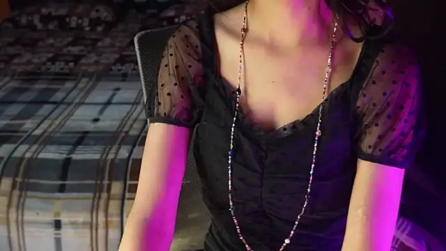 Snapshot of NidhiChandra chatting on October 10, 2025, 9:10 am NidhiChandra online show from October 10, 2025, 9:10 am