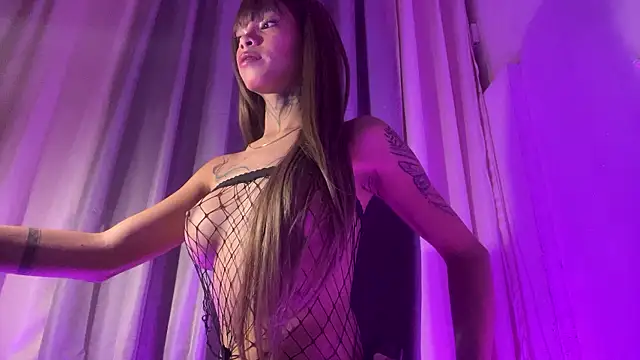 Sugarcandyyy online show from March 6, 2026, 8:20 am