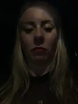 hete sandra online show from October 17, 2025, 9:38 pm