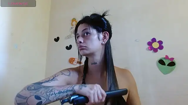 Akasha001 online show from January 14, 2026, 3:59 pm