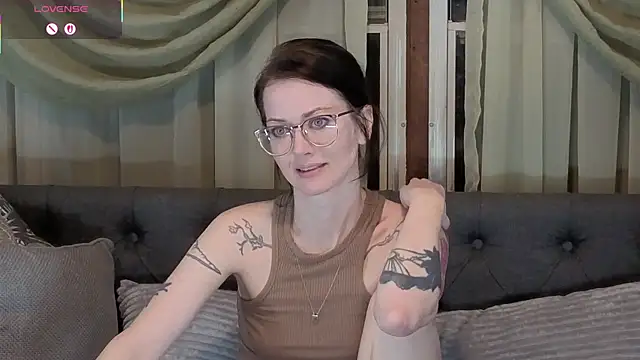 kohlbird online show from November 23, 2025, 12:42 am