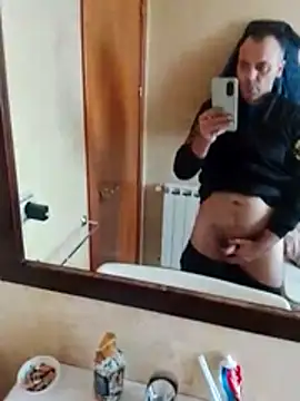 manchego85 online show from October 28, 2025, 2:27 pm