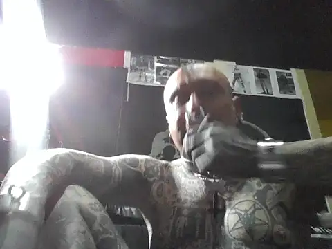 object857 online show from December 19, 2025, 9:50 pm