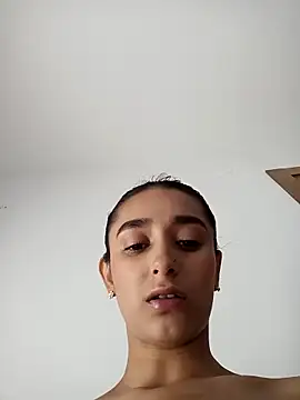 CandyFoxter  online show from October 28, 2025, 10:03 am