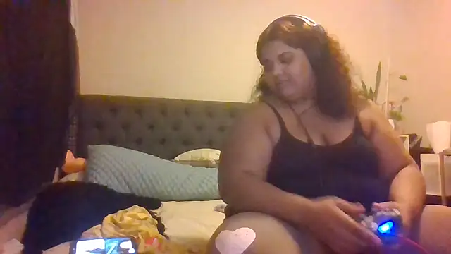 Snapshot of 1n0nlythroat chatting on May 29, 2026, 4:40 am 1n0nlythroat online show from May 29, 2026, 4:40 am