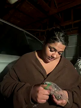 1n0nlythroat online show from November 16, 2025, 7:24 am