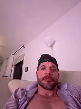 Snapshot of cloudsnfun chatting on July 10, 2026, 5:51 am cloudsnfun online show from July 10, 2026, 5:51 am