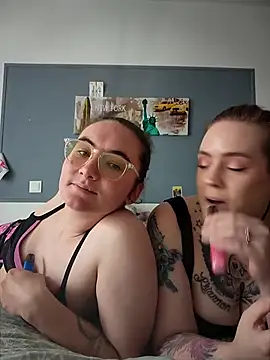 AndHerXO online show from March 13, 2026, 12:32 pm