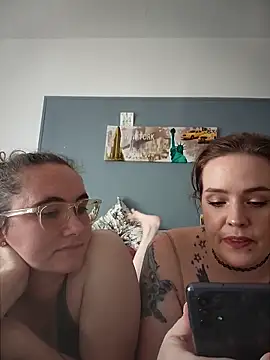 AndHerXO online show from March 21, 2026, 2:54 pm