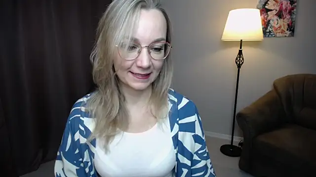 Ava Elior online show from December 5, 2025, 6:12 am