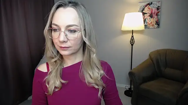 Ava Elior online show from October 31, 2025, 10:45 am