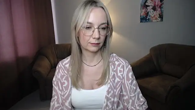 Snapshot of Ava_Elior chatting on July 15, 2026, 11:50 am Ava Elior online show from July 15, 2026, 11:50 am