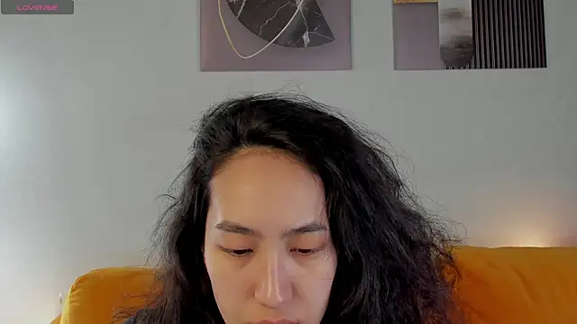 FlirtyAura online show from March 21, 2026, 3:52 am