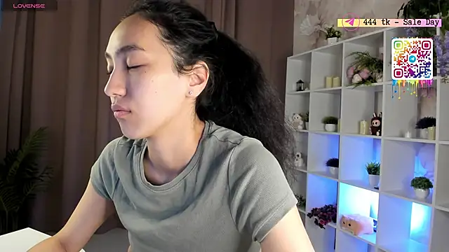 Snapshot of FlirtyAura chatting on May 26, 2026, 3:37 am FlirtyAura online show from May 26, 2026, 3:37 am