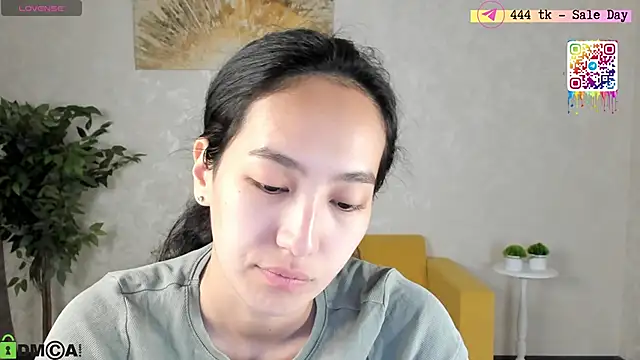 Snapshot of FlirtyAura chatting on May 14, 2026, 3:47 am FlirtyAura online show from May 14, 2026, 3:47 am