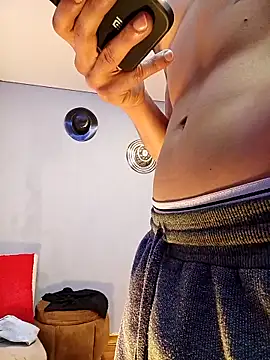 jhonny thes28 online show from November 13, 2025, 7:18 pm