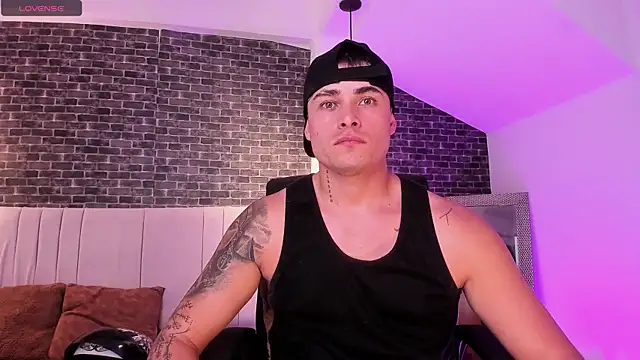 connorsmiith online show from February 16, 2026, 11:42 am