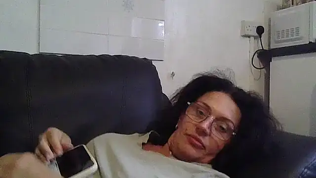 RubyyRosee online show from July 6, 2026, 5:58 am