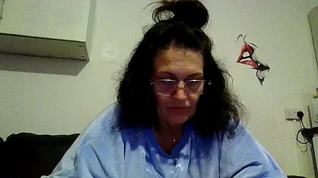 RubyyRosee online show from July 15, 2026, 5:47 am
