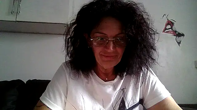 RubyyRosee online show from July 4, 2026, 6:20 am