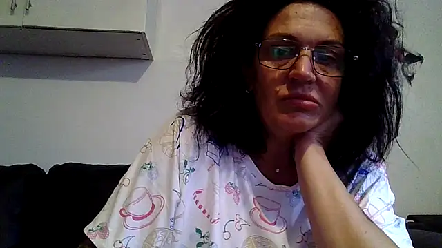 RubyyRosee online show from July 19, 2026, 8:01 am