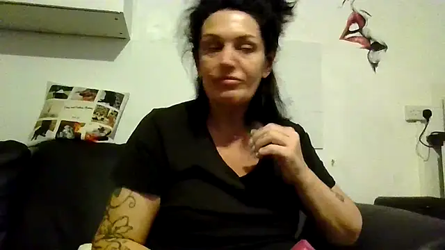 Snapshot of RubyyRosee chatting on June 2, 2026, 5:18 am RubyyRosee online show from June 2, 2026, 5:18 am