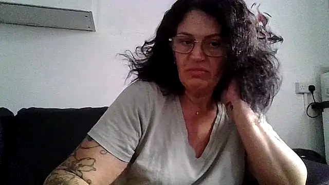 RubyyRosee online show from July 8, 2026, 5:52 am