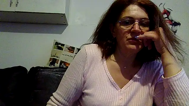 RubyyRosee online show from March 25, 2026, 6:46 am