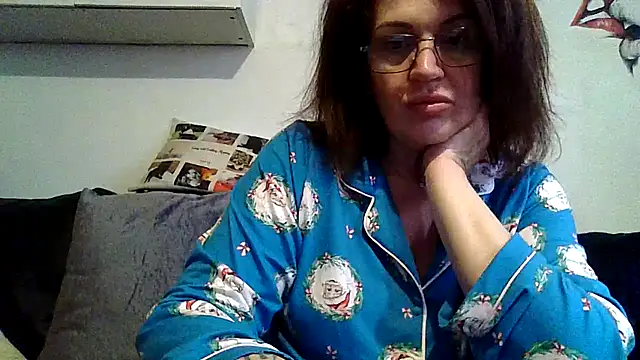 RubyyRosee online show from February 12, 2026, 9:09 am