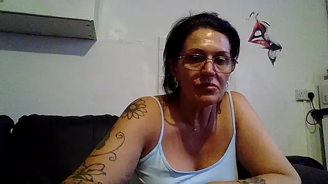 RubyyRosee online show from July 7, 2026, 1:03 pm