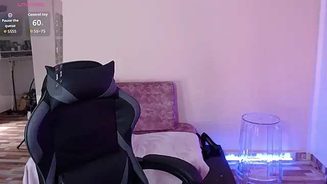 Susanahendrix online show from March 28, 2026, 6:31 pm