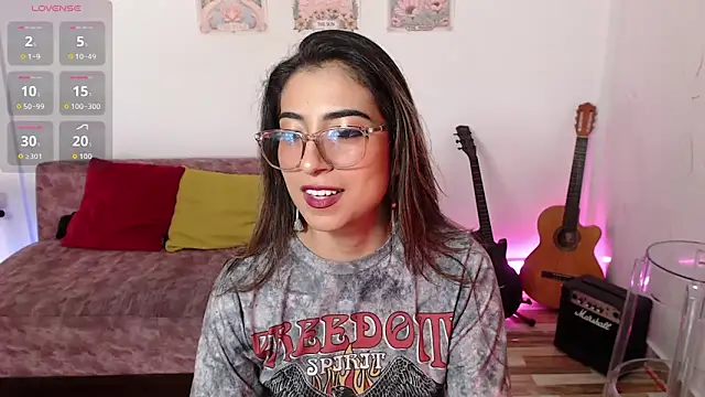 Susanahendrix online show from November 8, 2025, 5:27 pm