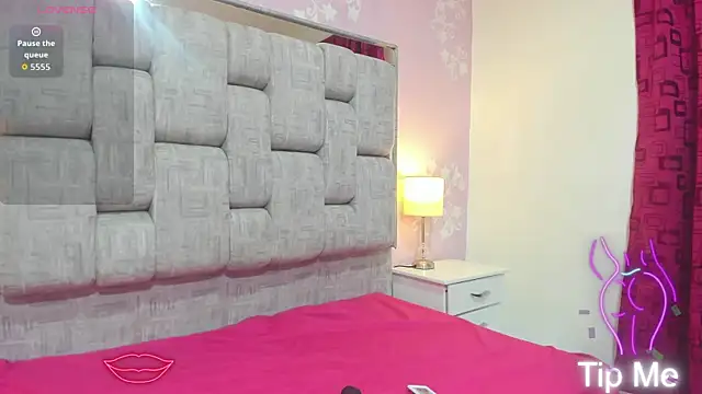 Snapshot of KatySweetas chatting on October 8, 2025, 7:25 pm KatySweetas online show from October 8, 2025, 7:25 pm