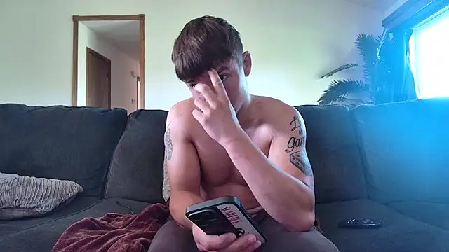 derekmontana2 online show from June 15, 2026, 2:28 pm