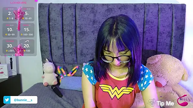 Snapshot of Littlee_Bunny_ chatting on October 8, 2025, 10:39 am Littlee Bunny online show from October 8, 2025, 10:39 am