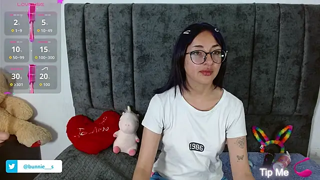 Snapshot of Littlee_Bunny_ chatting on September 30, 2025, 10:32 am Littlee Bunny online show from September 30, 2025, 10:32 am