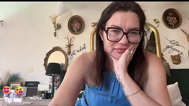 Snapshot of _Melia_ chatting on June 9, 2026, 3:24 pm Melia online show from June 9, 2026, 3:24 pm