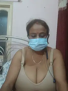 Snapshot of Barna_Love chatting on June 14, 2026, 12:39 pm Barna Love online show from June 14, 2026, 12:39 pm