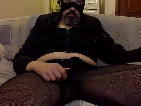 CaiBull online show from March 10, 2026, 9:30 pm