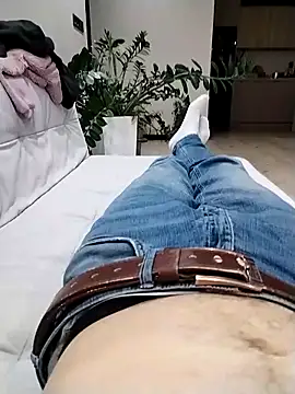 Pio185 online show from February 11, 2026, 7:47 pm