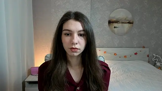 KellyShines online show from December 1, 2025, 9:32 am