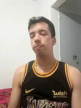 W33dbo online show from November 12, 2025, 5:00 am