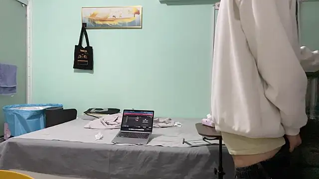 cily online show from December 18, 2025, 11:25 am