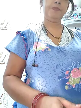 Snapshot of Sonalihot_ chatting on May 2, 2026, 2:39 am Sonalihot online show from May 2, 2026, 2:39 am
