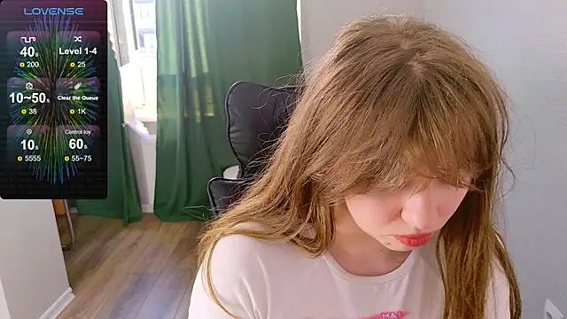 Moon  Bunny online show from June 19, 2026, 3:29 pm