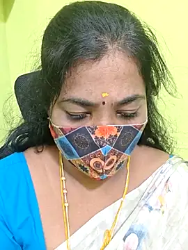 Snapshot of Tamil_Mithra chatting on May 11, 2026, 6:26 am Tamil Mithra online show from May 11, 2026, 6:26 am