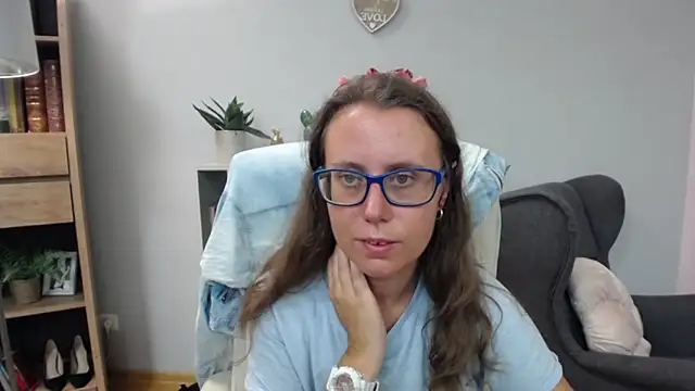 Snapshot of sweetxLizzy chatting on July 1, 2026, 4:35 am sweetxLizzy online show from July 1, 2026, 4:35 am