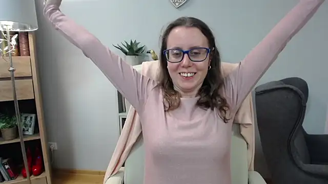 sweetxLizzy online show from April 14, 2026, 4:39 am